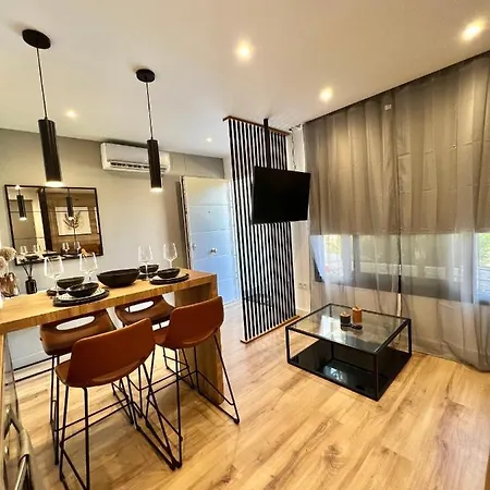 Apartment Silver & Brownie, Nuevo Cerca De La Playa